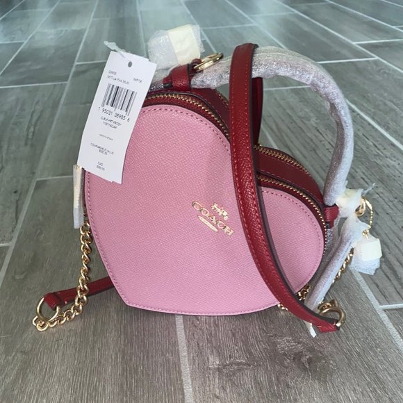 COACH Heart Crossbody Bag in Colorblock Valentine's Day - Picture 1 of 6